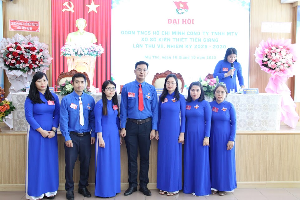 Ban Chấp hành Đoàn cơ sơ Công ty TNHH MTV Xổ số kiến thiết Tiền Giang lần thứ VII, nhiệm kỳ 2025 – 2030 ra mắt Đại hội.