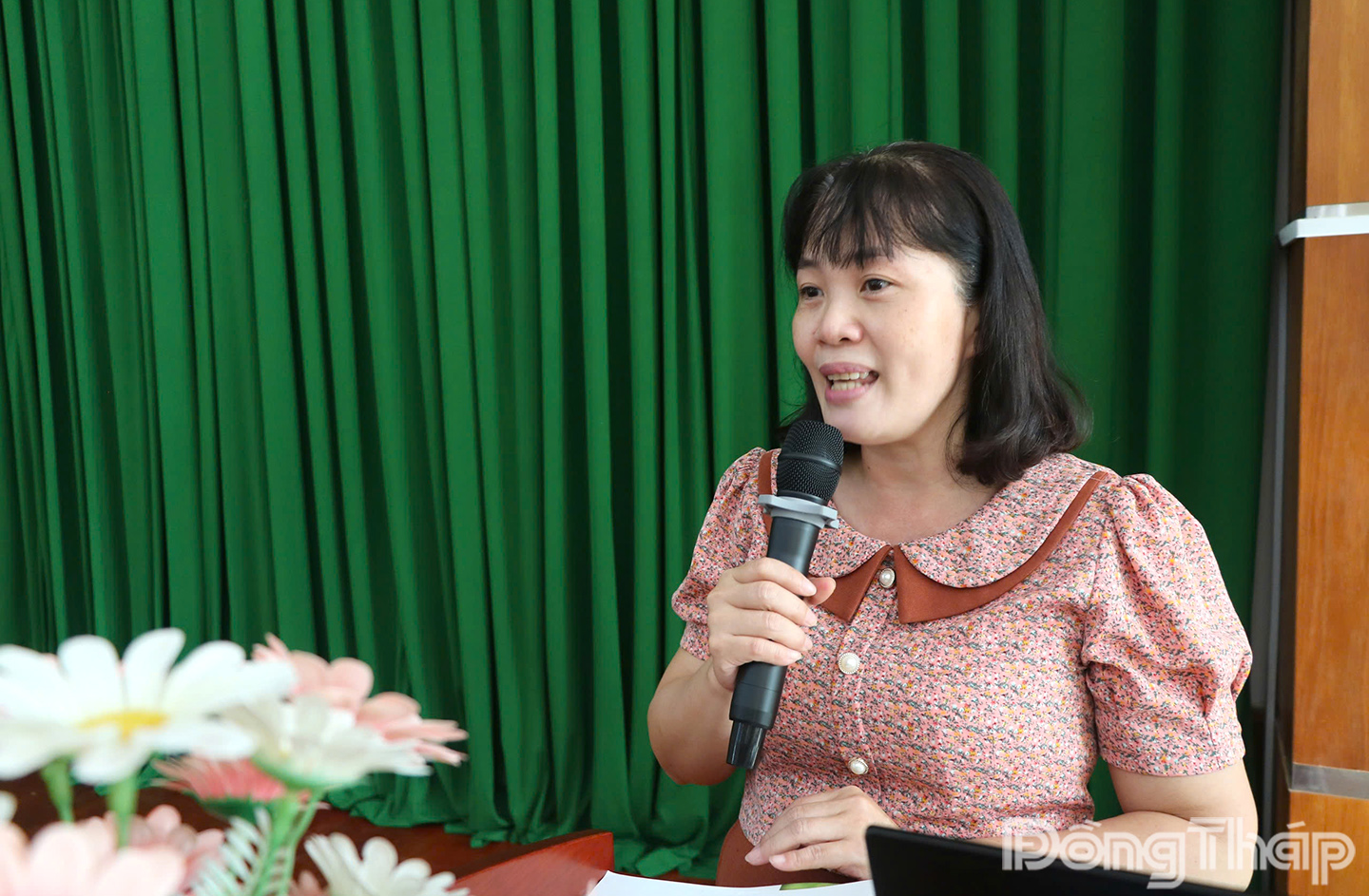 Tiến sĩ Lê Thị Kim Loan, Phó Hiệu trưởng Trường ĐH Tiền Giang phát biểu tại Trại huấn luyện “Gen xanh Đồng Tháp - Kỹ năng số tiếp thị nông sản địa phương”.