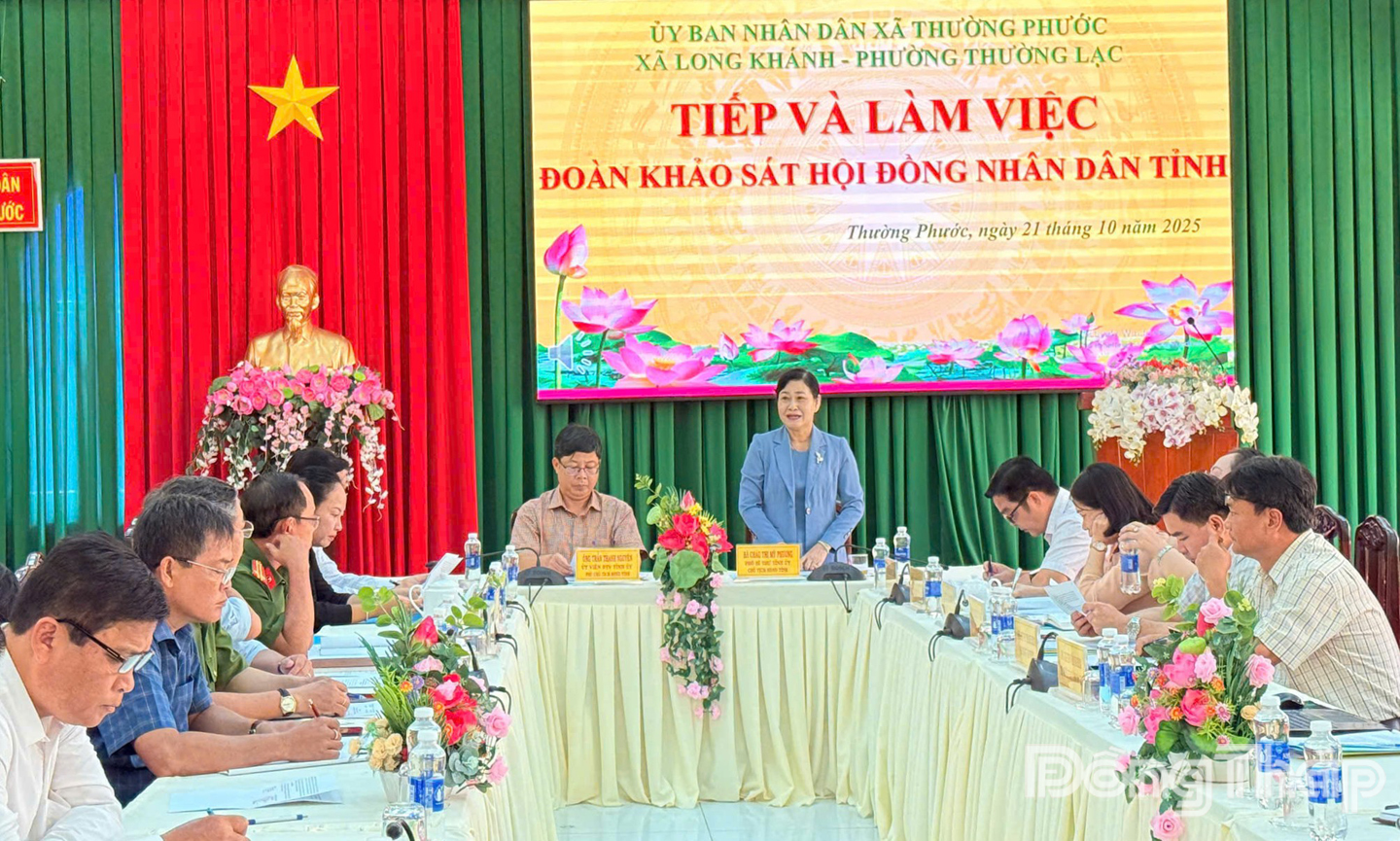 Đồng chí Châu Thị Mỹ Phương lưu ý các xã, phường tiếp tục tăng cường triển khai công tác phòng ma túy.