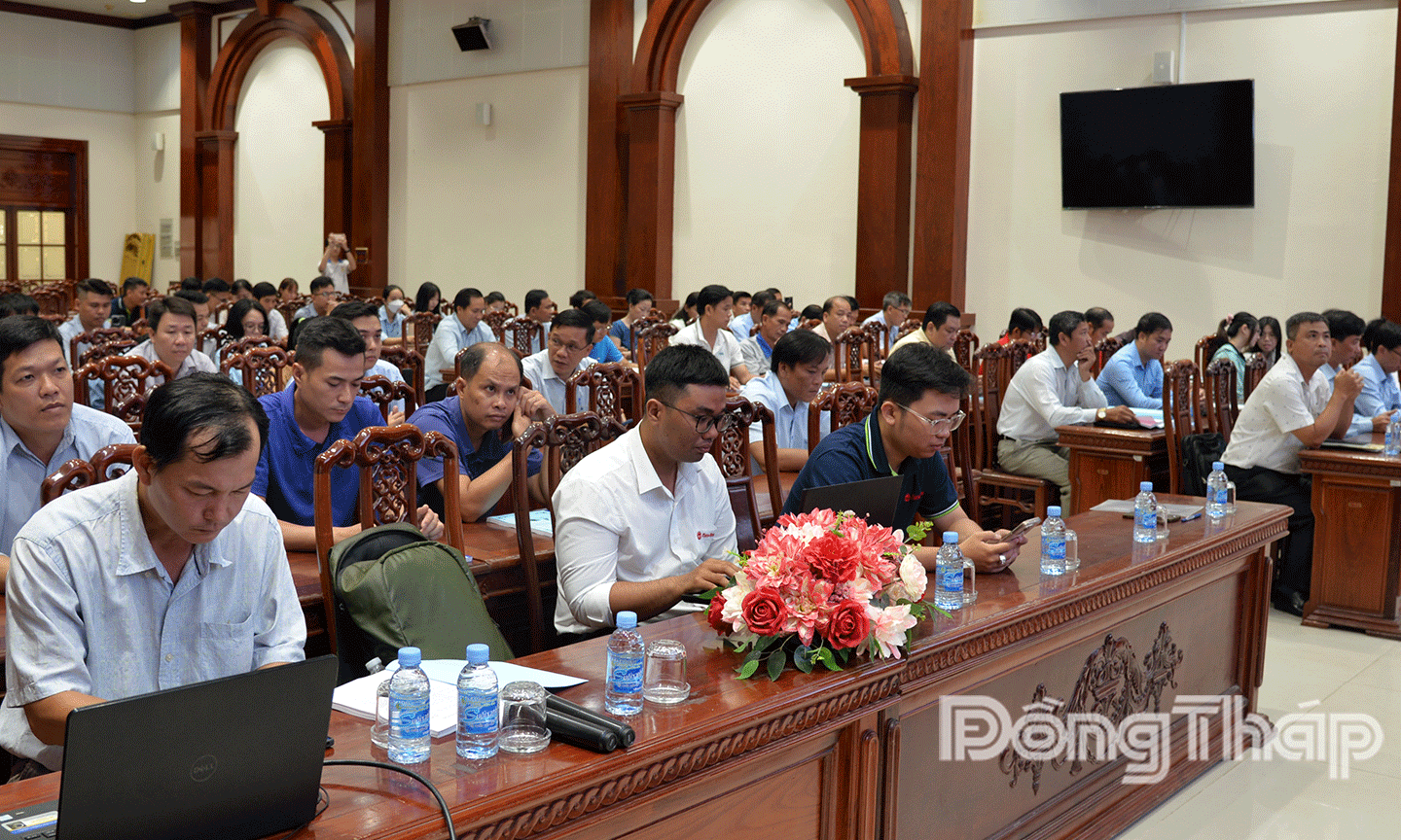 Đại biểu tham dự