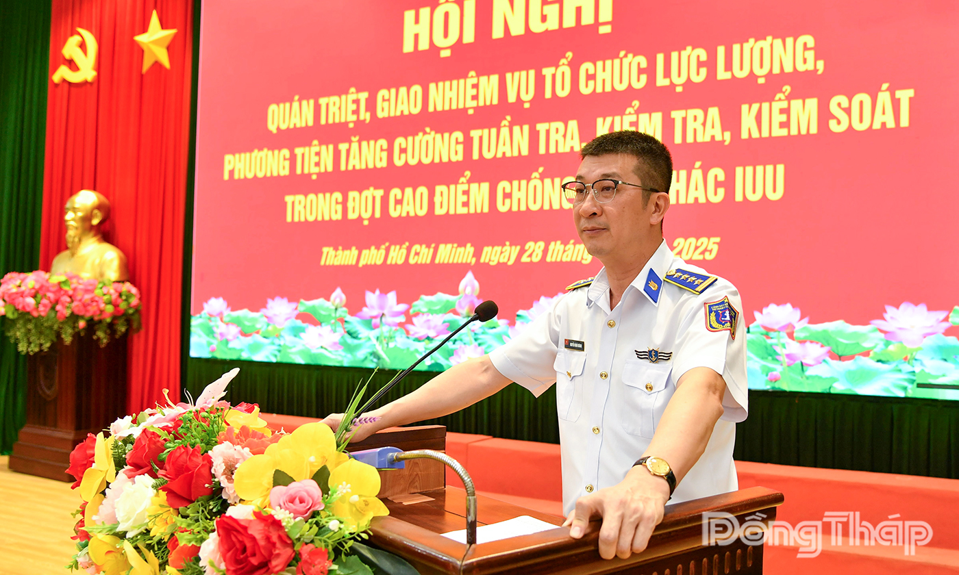 Đại tá Nguyễn Minh Khánh, Phó Tư lệnh, Tham Mưu trưởng Vùng Cảnh sát biển 3 chủ trì hội nghị.