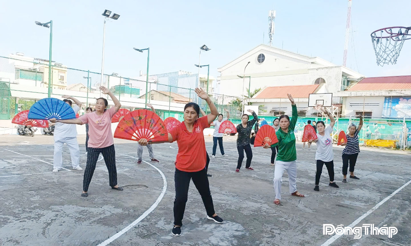 Duy trì thói quen tập thể dục thường xuyên rất có ích cho sức khỏe tim mạch.                           Ảnh: NGỌC AN