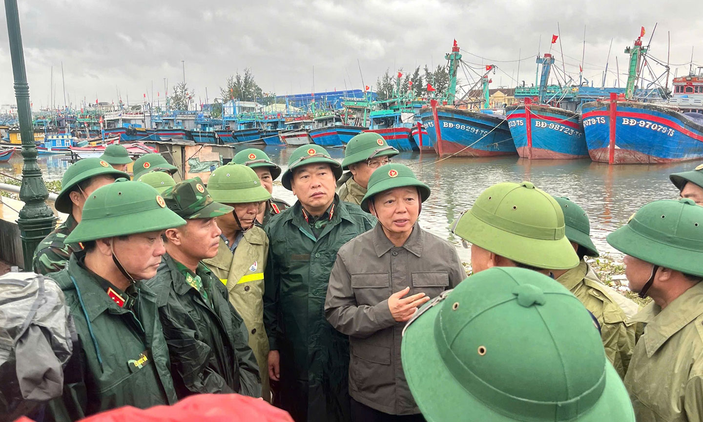 Sáng 6-11, Phó Thủ tướng Trần Hồng Hà kiểm tra công tác phòng, chống bão tại Gia Lai