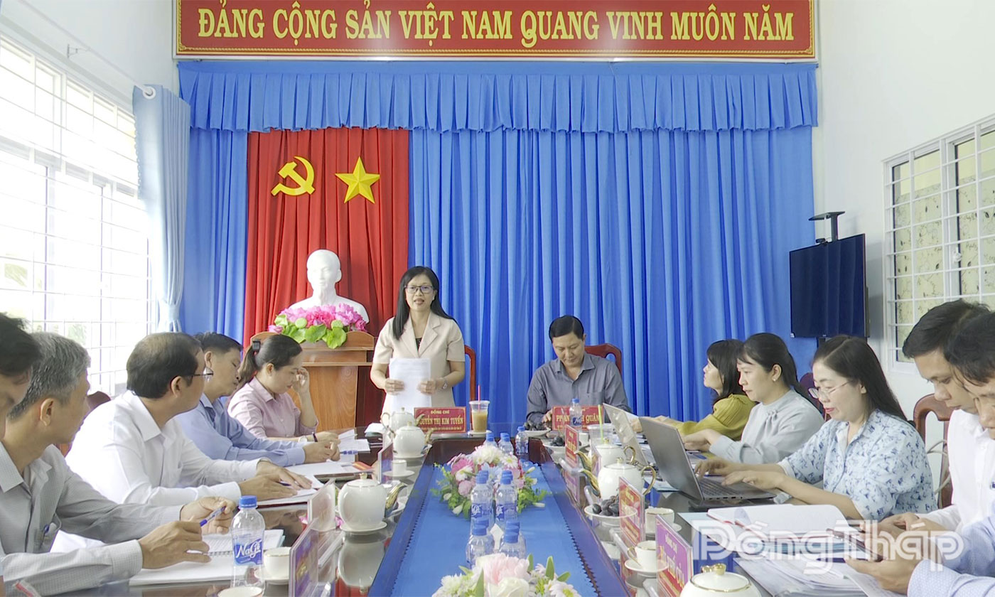 Đồng chí Nguyễn Thị Kim Tuyến phát biểu kết luận buổi làm việc.