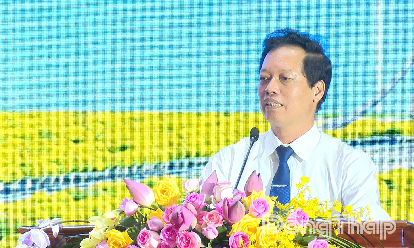 Đồng chí Nguyễn Thành Diệu phát biểu tại buổi họp mặt.