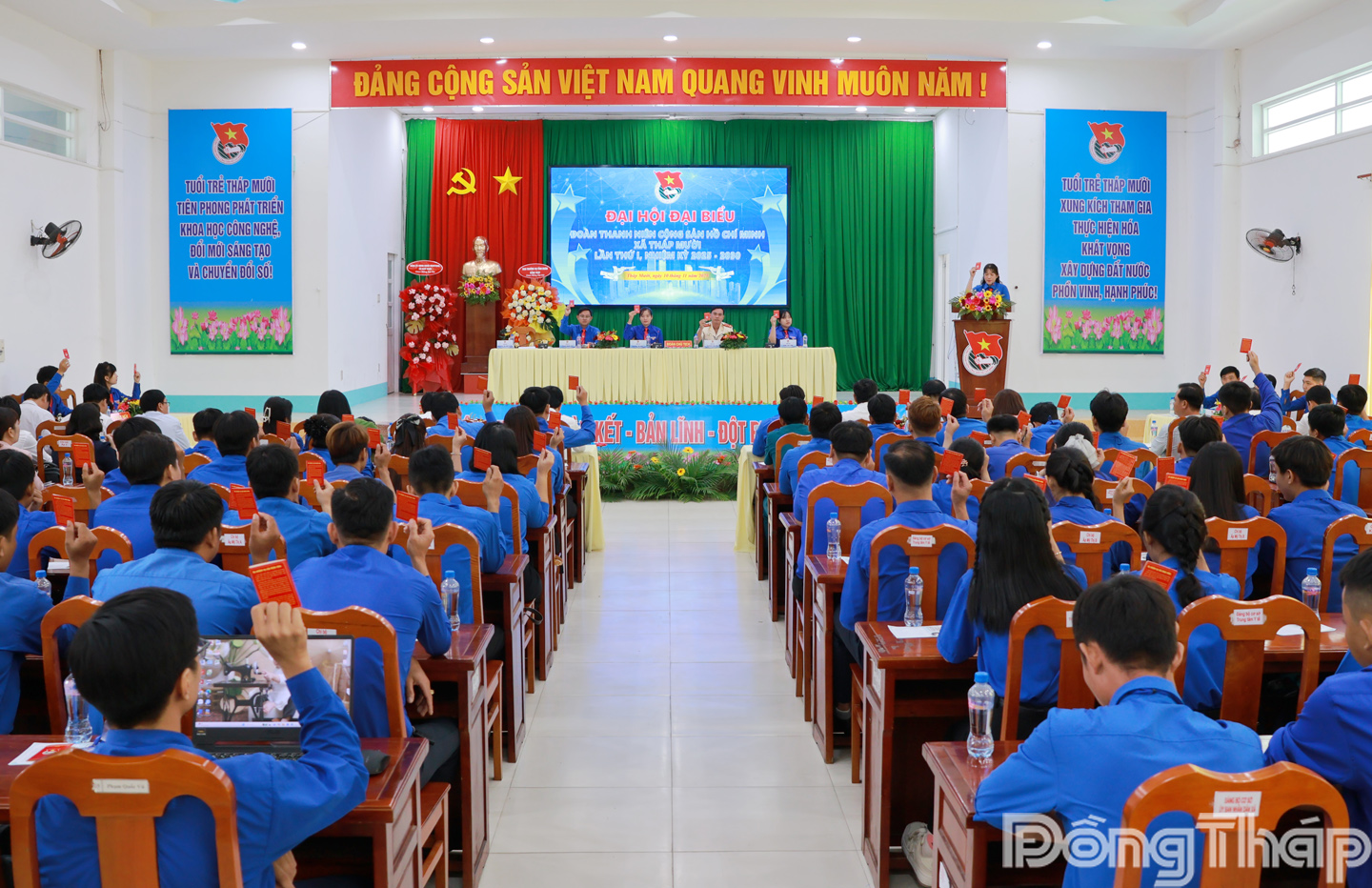 Quang cảnh đại hội.