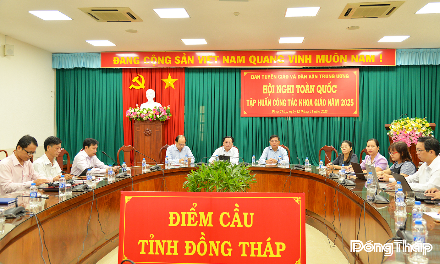 Quang cảnh tại điểm cầu tỉnh Đồng Tháp.