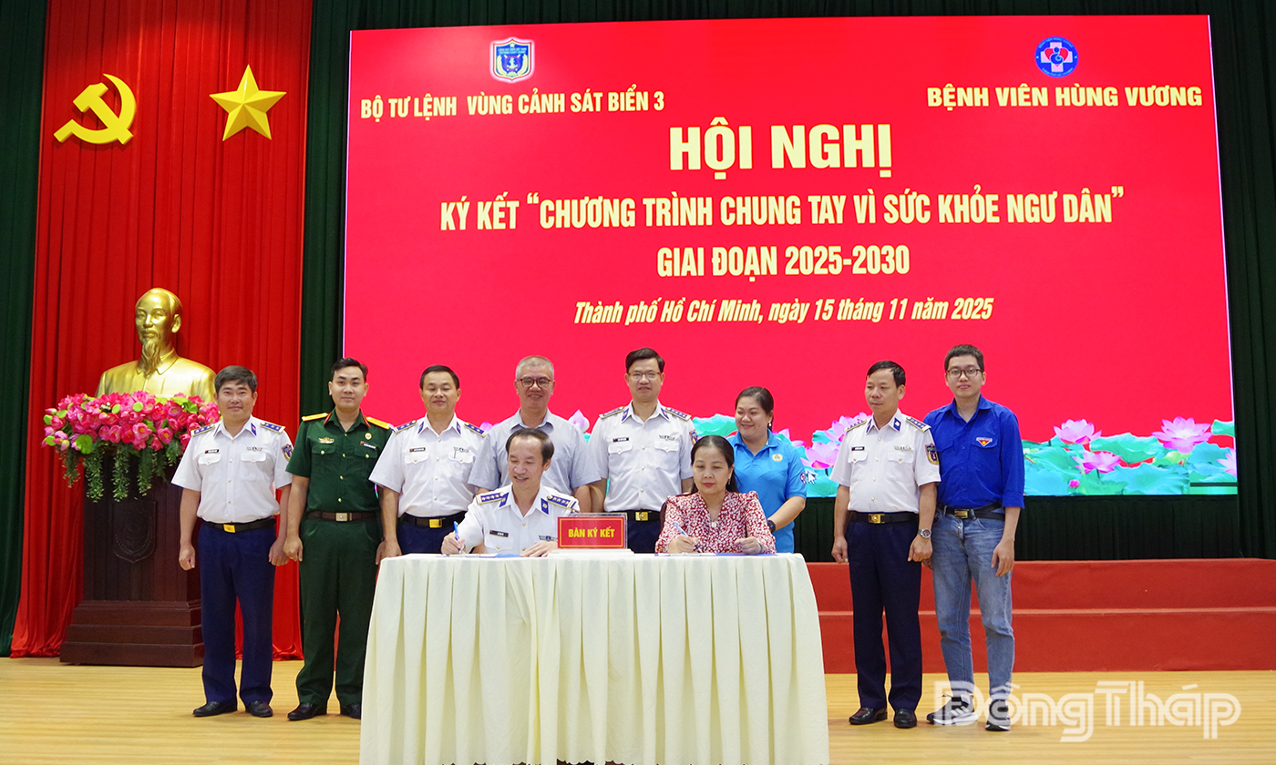 Ký kết thục hiện chương trình