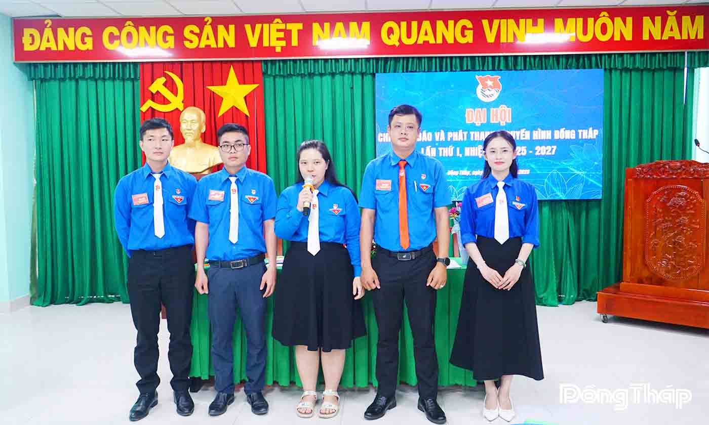 Ban Chấp hành Chi đoàn Báo và phát thanh, truyền hình Đồng Tháp nhiệm kỳ mới có 5 đồng chí. 