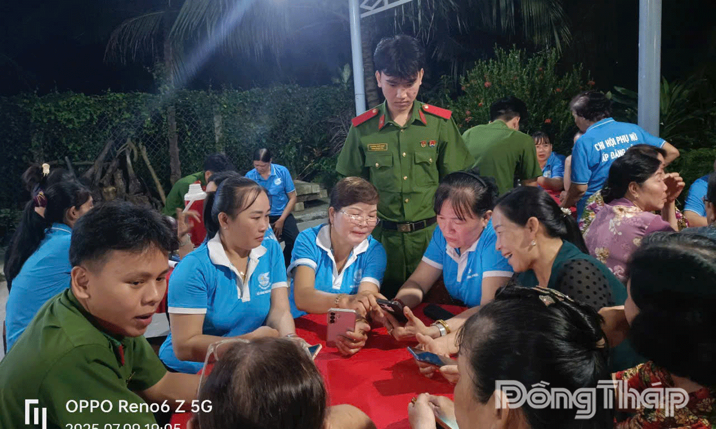 Đẩy mạnh tuyên truyền những thành tựu khoa học kỹ thuật, công nghệ hiện đại nhằm ứng dụng vào cuộc sống, lao động, sản xuất