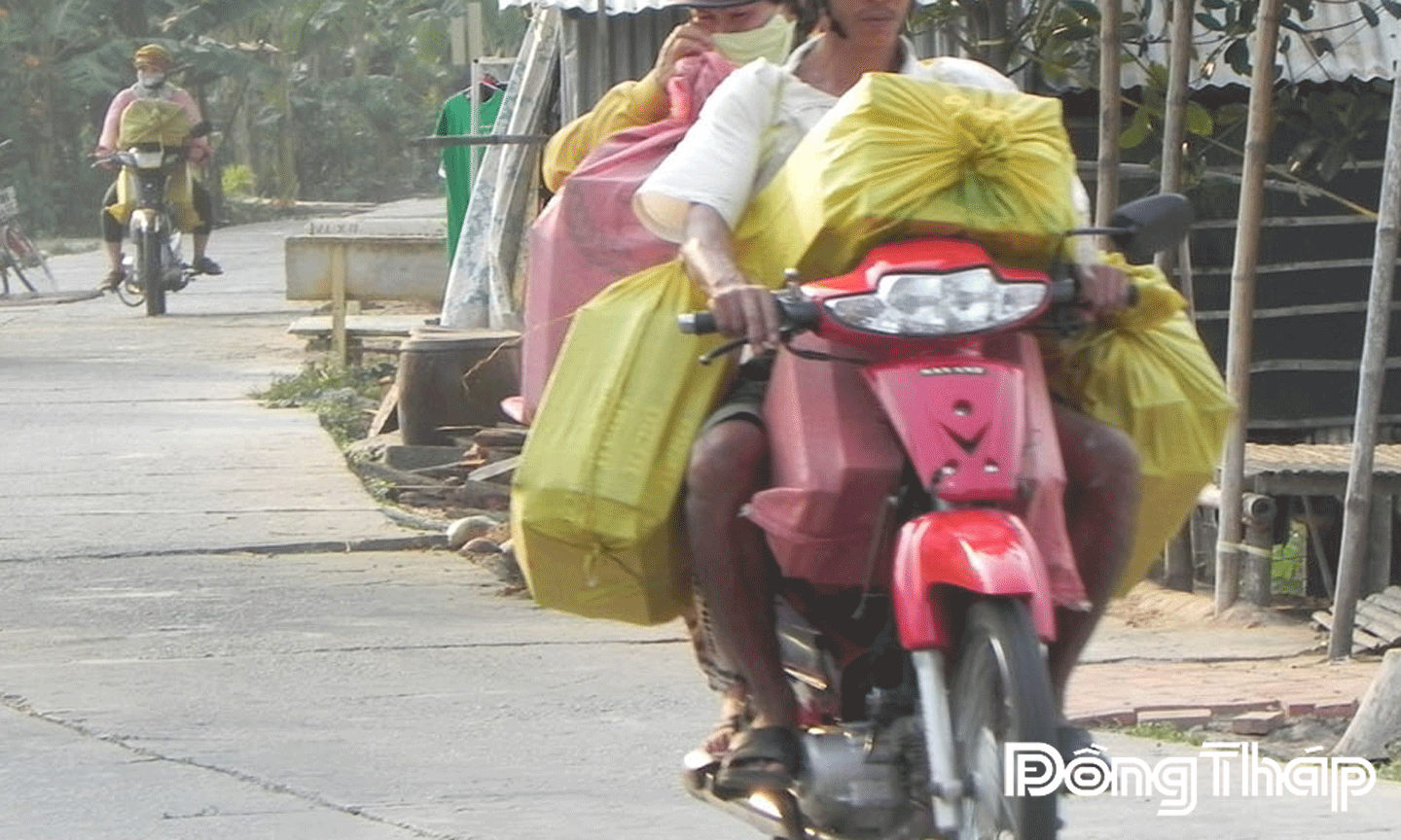 Buôn lậu thuốc lá vẫn còn diễn biến phức tạp tại tuyến biên giới.