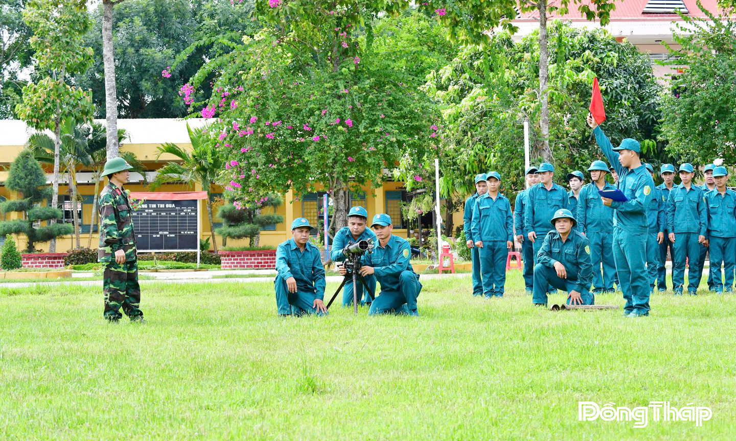Tỉnh Đồng Tháp quan tâm đến công tác huấn luyện, sẵn sàng chiến đấu.