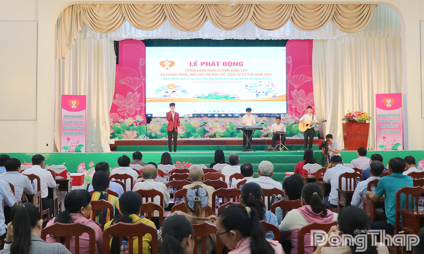 Quang cảnh Lễ phát động.