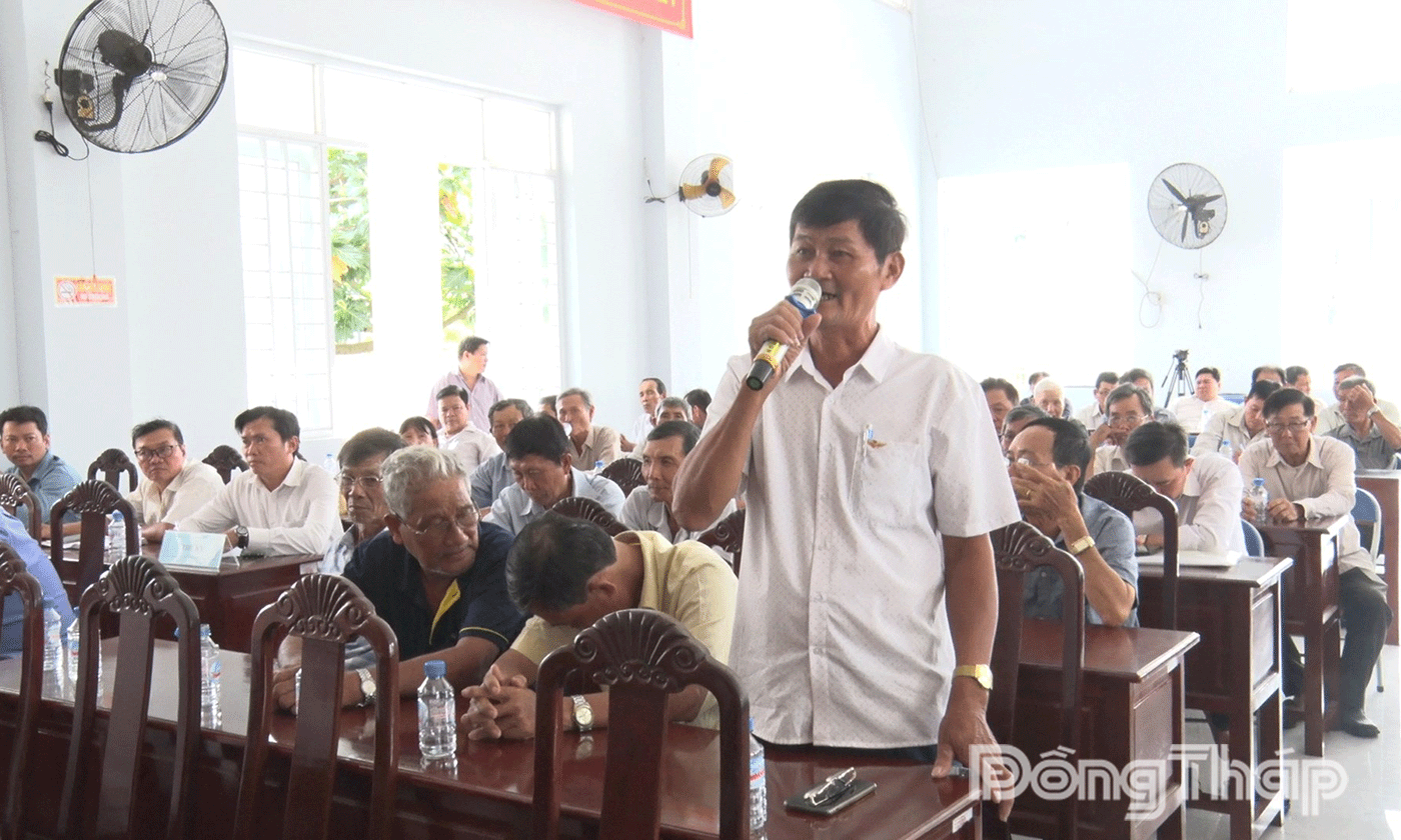 Cử tri kiến nghị nhiều vấn đề dân sinh.