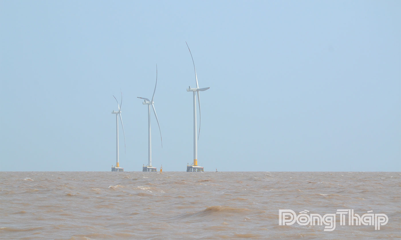 Vùng biển Đồng Tháp dự báo sẽ tiếp tục có gió mạnh, sóng lớn trong 1-2 ngày tới.