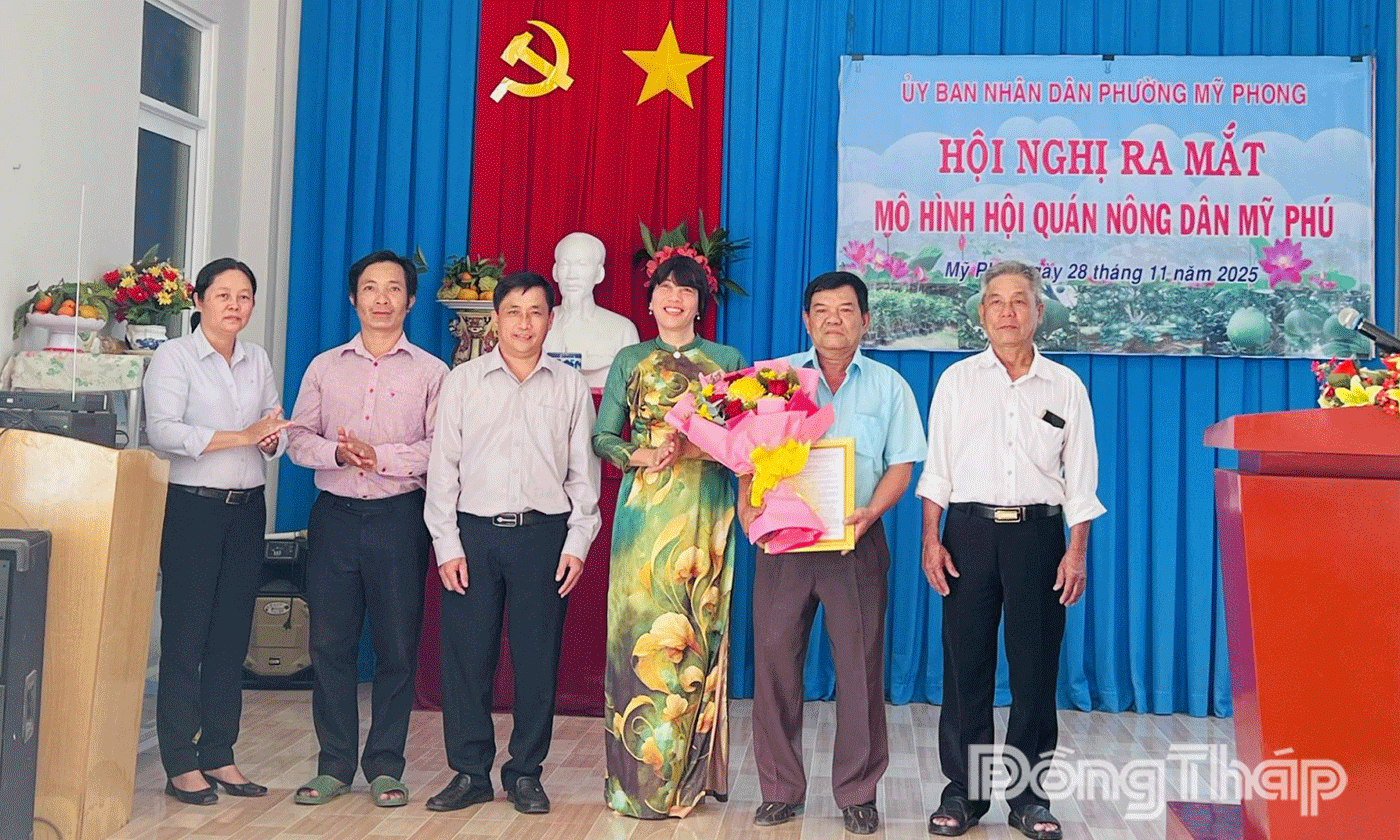 Hội quán nông dân Mỹ Phú được thành lập với 5 thành viên Ban Chủ nhiệm